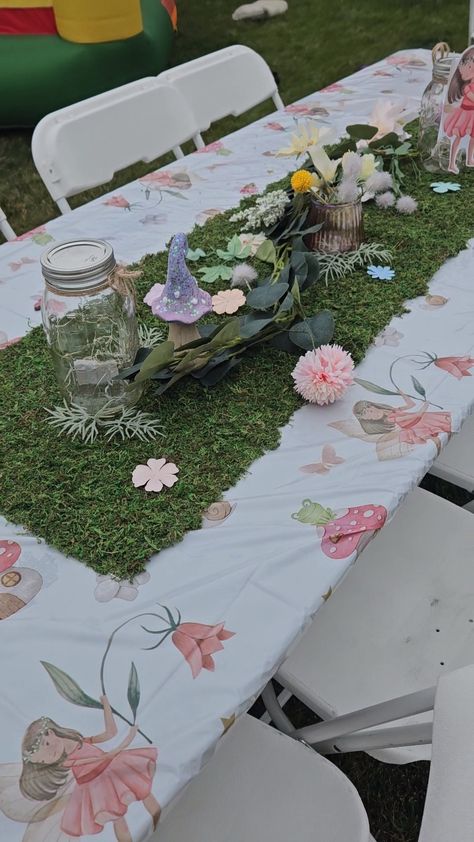 Outdoor Fairy Party Decorations, Fairy Party Theme Enchanted Forest, Fairy Themed Table Decor, Fairy Theme Birthday Party Costume, Fairy Birthday Party Ideas Decorations Diy, Garden Fairy Birthday Party Decoration, Fairies First Birthday Party, Ivy Party Decorations, Fairy Pastel Birthday Theme