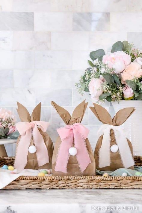 Bunny Gift Bags, Diy Easter Bunny, Bunny Birthday Party, Easter Treat Bags, Easter Gift Bags, Idee Babyshower, Easter Favors, Easter Bunny Gifts, Diy Easter Gifts