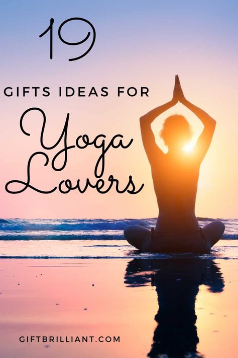 Yoga Gift Basket Ideas, Yoga Gifts Ideas Diy, Yoga Party Ideas, Yoga Gift Basket, Yoga Gifts Ideas, Yoga Christmas Gifts, Yoga Accessories Gift Ideas, Gifts For Yoga Lovers, Gift Card Tree