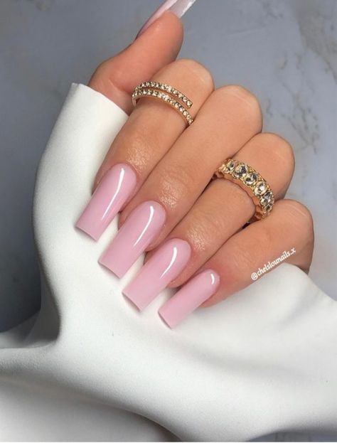 Pastel Nails Plain, Light Pink Acyrilics Nails, Plain Colors Nails, Ombre Nails Square Medium, Acrylic Nails Plain Color Simple, Light Pink Medium Nails, Baddie Medium Nails, Tan Pink Nails, Square Long Nails Acrylics