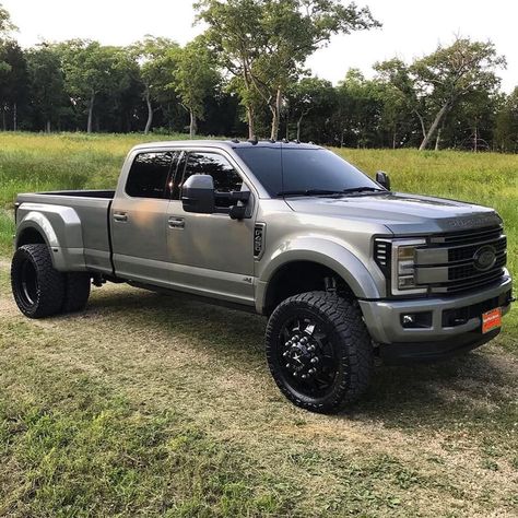 Ford Crew Cab, Ford Super Duty Trucks, Country Trucks, Cummins Trucks, Ford Diesel, Trucks Lifted Diesel, Dually Trucks, Super Duty Trucks, Lifted Truck