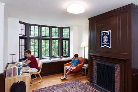 Apicella + Bunton Architects | Lanman Wright Hall, Yale University Yale Dorm, Preppy Dorm Room, University Dorms, Window Benches, Common Room, Colourful Tile, Yale University, Wainscoting, College Dorm