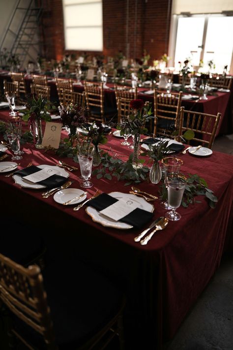 Black And Burgundy Decorations, Bordeaux Wedding Theme, Black And Burgundy Wedding Table Settings, Wedding Table Settings Burgundy, White Black And Burgundy Wedding, Burgundy Dinner Party, Burgundy And Black Table Setting, Burgandy Tablecloth Wedding, Burgundy Tablecloth Wedding