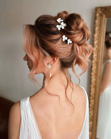 35 Wedding Updos and Looks For Every Hair Type Simple Wedding Updo, Hair For Wedding, Loose Updo, Braided Updo Wedding, Mother Of The Bride Hair, Bridal Updo, Wedding Hairstyles Updo, Elegant Updo, Wedding Updo