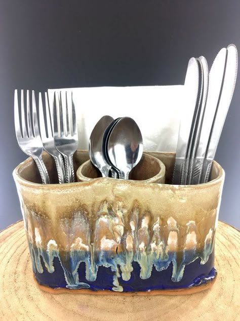 Cutlery Napkin Caddy | Clay pottery, Ceramic dishes, Beginner pottery Ceramic Silverware Holder, Ceramic Napkin Holder Pottery, Ceramic Cutlery Holder, Ceramica Artesanal Ideas, Handbuilding Pottery Ideas, Handbuilt Pottery, Ceramic Cutlery, Slab Ceramics, Pottery Patterns