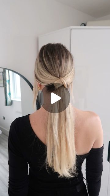 Flip Through Ponytail, Tying Hair Up, Pony Tails Ideas, Easy Wedding Guest Ponytail, Quick Easy Wedding Guest Hair, Hairstyles With Only One Hair Tie, Tie Back Hairstyles, Hair Tying Styles, Hairstyle With One Hair Tie