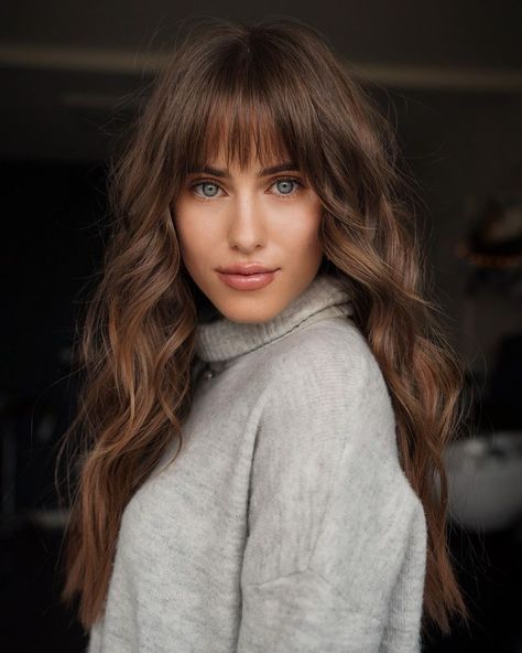 Oval Face Bangs, Cuts For Long Hair, Hottest Haircuts, Oblong Face Shape, Spring Haircuts, Subtle Layers, Long Face Shapes, Oval Face Haircuts, Bangs For Round Face