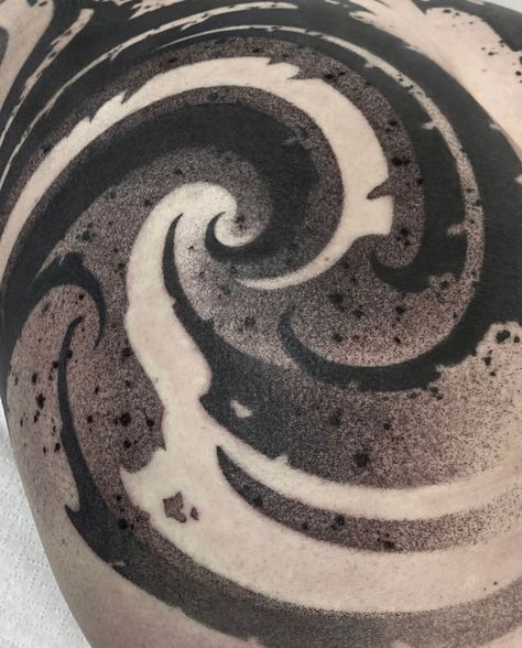 Ornamental Tree Tattoo, Liquid Tattoo Design, Spiral Tattoo Designs, Dark Japanese Tattoo, Vortex Tattoo, Psyche Tattoo, Fluid Tattoo Design, Fractal Tattoo, Ornate Tattoo