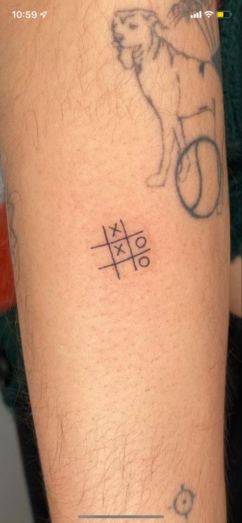 Trio Tattoo Ideas Siblings, Noughts And Crosses Tattoo, Tic Tac Toe Tattoo, Toe Tattoo, Ear Tats, Toe Tattoos, Gaming Tattoo, Stick And Poke, Subtle Tattoos