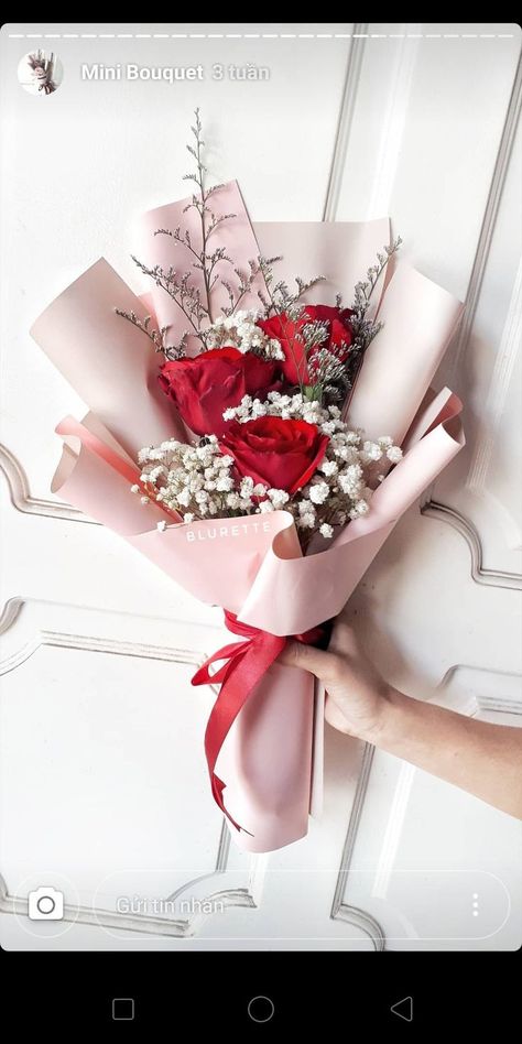 Special Valentines Day Flower Arrangement Ideas || Valentines Day Flower Decoration DIY Ideas Single Flower Bouquet, Valentine Flower Arrangements, Flowers For Valentines Day, Birthday Flowers Bouquet, Diy Bouquet Wrap, Small Flower Arrangements, Luxury Flower Bouquets, Valentine Bouquet, Flower Decorations Diy