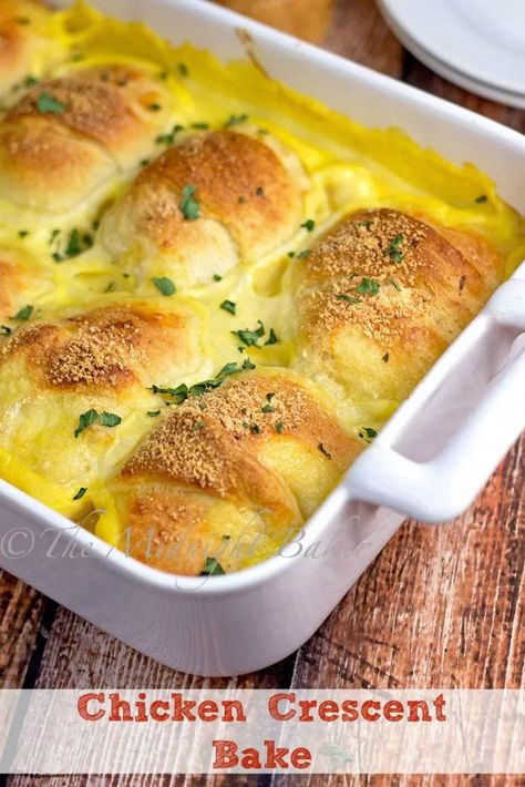 Chicken Crescent Bake | bakeatmidnite.com | #chicken #casseroles #crescentrolls Chicken Crescent Bake, Chicken Croissant, Crescent Roll Recipes Dinner, Crescent Bake, Chicken Crescent Rolls, Chicken Crescent, Chicken Roll Ups, Chicken Casseroles, Crescent Recipes