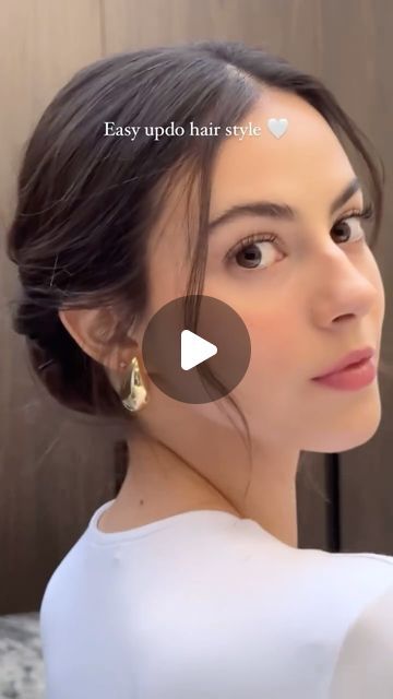 Yun on Instagram: "✨Easy Updo Tutorial ✨   Start with wavy hair for extra texture, or go for a polished look with straight hair.  - Gather your hair into a ponytail. - Loosen the ponytail to create space to flip your hair upwards and through the inside of the ponytail. - Separate the tail into two sections. - Roll up the right section, securing it above the ponytail with bobby pins. Hide the tips! - Repeat the process with the left section. - Secure both sections with more bobby pins and add hairspray. - Fix the front of your hair to your liking.  Voila ✨Tag a friend that needs a quick and stylish updo 💛" Glam Makeup Natural, Wedding Natural Makeup, Easy Updo Tutorial, Very Natural Makeup, Natural Makeup Glowy, Low Updo Hairstyles, Korean Wedding Hair, Straight Ponytail Hairstyles, Straight Hair Updo