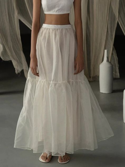 Bridal Skirt Separate, Skirt Organza, Pola Rok, Cozy Sunday, Frill Skirt, Bridal Skirts, Wedding Skirt, Organza Skirt, Bridal Separates