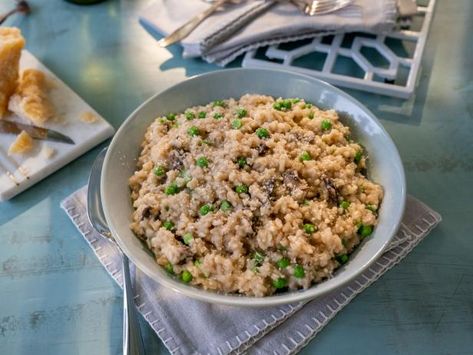 Risotto with Mushrooms and Peas - Recipe from Food Network: Delicious Miss Brown | Fancy for Less: S2, Ep.9 | Salad Rolls Recipe, Mushroom And Pea Risotto, Kardea Brown, Pea Risotto, Mothers Day Dinner, Brown Recipe, Soy Recipes, Pea Recipes, Mushroom Risotto