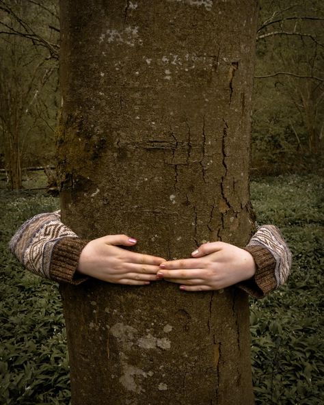 Tree hugging and forest bathing. What did you do today? . Swipe to see the swaying trees. Would you believe that there are herons nests right at the very top of them. . . #treehug #treehuggers #timewithteenagers #sunday #forestbathingtherapy #intotheforest #inthemoment #staywild #huggingtrees Hugging Tree, Tree Hugging, Work Yoga, Hanging Upside Down, Forest Bathing, Herons, Parks N Rec, Tree Hugger, Stay Wild