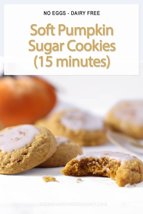 These easy pumpkin sugar cookies are soft, spicy and chewy, made with 4 main ingredients in 15 minutes, no chilling required. These cookies are free of eggs, rich in pumpkin flavor, the perfect fall treat! Keto Friendly Bread, Autumn Baking, Savory Cakes, Dairy Free Pumpkin, Pumpkin Sugar Cookies, Pumpkin Cookie, Pumpkin Oatmeal, Oatmeal Chocolate Chip Cookies, Pumpkin Flavor