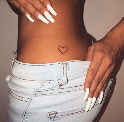 Hip Tattoos, Small Heart Tattoos, Shape Tattoo, Inspiration Tattoos, Small Tattoos Simple, Small Meaningful Tattoos, Tiny Tattoo, Dainty Tattoos, Hip Tattoo