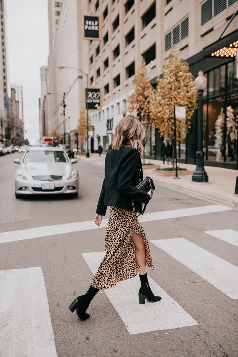 rixo london katie dress Long Skirt Outfits, Leopard Print Skirt, Mode Casual, Outfit Trends, Mode Inspo, ��가을 패션, Print Skirt, Mode Vintage, Mode Inspiration