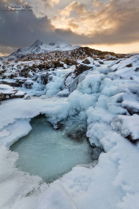 Scotland Snow, Scottish Aesthetic, Dunvegan Castle, Scottish Isles, Frozen Waterfall, Beautiful Scotland, Scotland Landscape, Isle Of Skye Scotland, Frozen Water