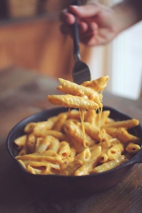 Butternut Squash Mac n Cheese Mac And Cheese Aesthetic, Cheese Aesthetic, Butternut Squash Mac And Cheese, School Posters, Just Girly Things, Food Cravings, Mac And Cheese, I Love Food, Aesthetic Food