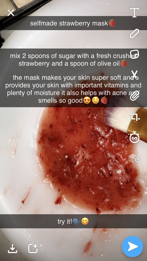 Strawberry Face Mask Diy, Strawberry Mask For Face, Strawberry Mask, Strawberry Face Mask, Watermelon Diy, Healthy Natural Hair Growth, Homemade Facial Mask, Skin Care Face Mask, Diy Facial