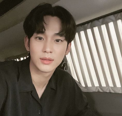 kim soohyun #kdrama #actor #kpop Soohyun Kim, Kim Soohyun, Soo Hyun, Kim Soo Hyun, New Man, Kdrama, Drama, Actors, Quick Saves