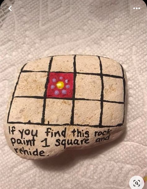 Art Pierre, Painted Rocks Diy, Rock Painting Ideas Easy, Rock Painting Patterns, Paint Rock, Rock Painting Designs, Rock Painting Art, Stone Crafts, Pebble Painting