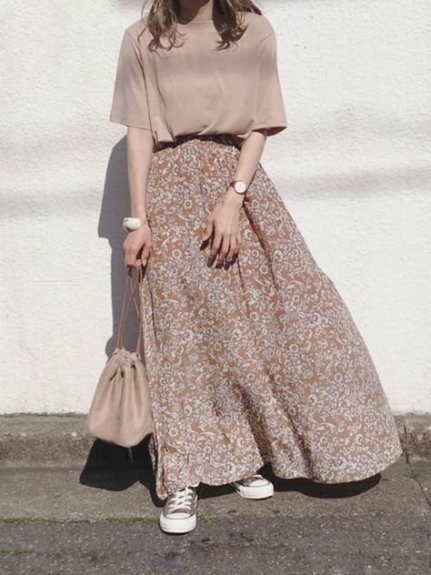 일본 패션, Long Skirt Fashion, Cute Modest Outfits, Long Skirt Outfits, Muslim Fashion Outfits, Muslimah Fashion Outfits, Ootd Hijab, Hijabi Fashion, Modest Fashion Outfits