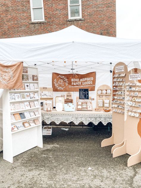 Saturday Market Booth Ideas, Farmers Market Craft Display, Diy Business Banner Craft Booths, Craft Show Banner Ideas Booth Displays, Pegboard Sticker Display, Fall Market Display, Sticker Display For Craft Show, Arch Pegboard Display, Portable Craft Show Display