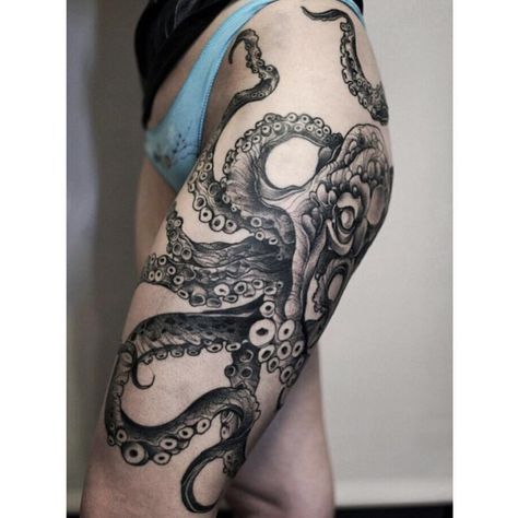 360 Likes, 7 Comments - W O M E N W I T H I N K (@womenwithink) on Instagram: “By @familyinktattoo #octopustattoo #ink #inked #inkedgirls #inkedwomen #inkedmodels #legtattoo…” Octopus Thigh Tattoos, Tentacle Tattoo, Octopus Tattoo Sleeve, Kraken Tattoo, Octopus Tattoo Design, Octopus Tattoos, Kunst Tattoos, Octopus Tattoo, Mermaid Tattoos