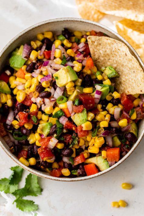 Black Bean Corn Salsa Black Bean And Corn Salsa Recipe, Vegan Salsa, Bean Corn Salsa, Black Bean Corn Salad, Corn Bean Salsa, Vegetarian Recipes For Beginners, New Recipes To Try, Black Bean Corn Salsa, Dump Recipes