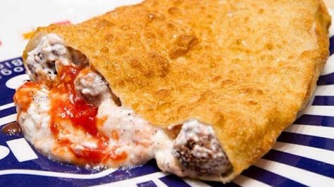 Pizza Fritta, Pizza Express, Menu Online, Provolone, Menu Restaurant, Pizza Recipes, Ricotta, Street Food, Italian Recipes