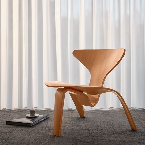 The PK0 A™ Chair has a striking silhouette and modern presence. This skillfully curved chair – now reissued in Oregon pine – is a functional sculpture and a seminal piece of design history.

#interiordesign #architecture #suiteny #nycdesign #contemporary #suitenewyork  #luxuryfurniture #highendfurniture #iotw #luxuryfurnishings #MCM #mcmfurniture #fritzhansen #PK0AChair #pinechair #madeindenmark #danishdesign Curved Chair, Iconic Furniture, Nyc Design, Mid Century Chair, Fritz Hansen, Kids Nursery Decor, Furniture Designer, Nursery Furniture, Nordic Design