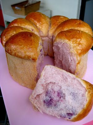 Miss CoCo Eats: Purple Sweet Potato Bread Fermented Dough, Asian Bread, Chinese Dessert Recipe, Soft Bread Recipe, Potato Bun, Sweet Potato Buns, Milk Bread Recipe, Bread Sweet, Pembuat Roti