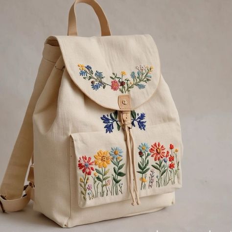 Embroidery.Вышивка.Handmade (@world_embroidery) • Instagram photos and videos Creative Tote Bag, Sulaman Pita, Stitch Diy, Canvas Bag Design, Handmade Fabric Bags, Diy Bags Patterns, Handmade Embroidery Designs, Embroidery Bags, Girly Bags