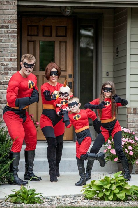 The Incredibles Halloween Costume, Matching Family Halloween Costumes, Family Themed Halloween Costumes, Incredibles Costume, Abc Party, Halloween Costumes For Family, Themed Halloween Costumes, Halloween Costumes For 3, Fantasia Disney