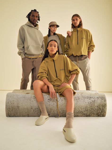 God Clothes, Group Poses, Photo Grouping, Fear Of God Essentials, Foto Poses, Clothing Photography, Branding Photoshoot, Studio Shoot, Fear Of God