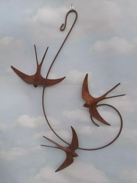 Cuffy's Rusty Metal hanging swallow decoration birds indoor/outdoor decoration | eBay Rusty Garden, Metal Ideas, Metal Sculptures Garden, Outdoor Metal Wall Art, Outdoor Living Decor, Metal Garden Art, Metal Birds, Metal Art Welded, Rusty Metal