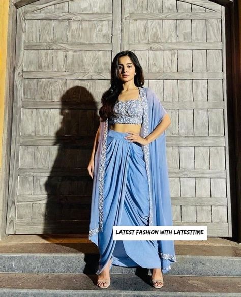 Dhoti Style Lehenga, Sangeet Outfit Pants, Dhoti And Shrug Dress, Party Wear Indian Dresses Traditional, Sangeeth Dress Designs, Outfit For Sangeet Function, Indowestern Outfits For Sangeet, Indian Fusion Outfits, Dhoti Skirt Outfits