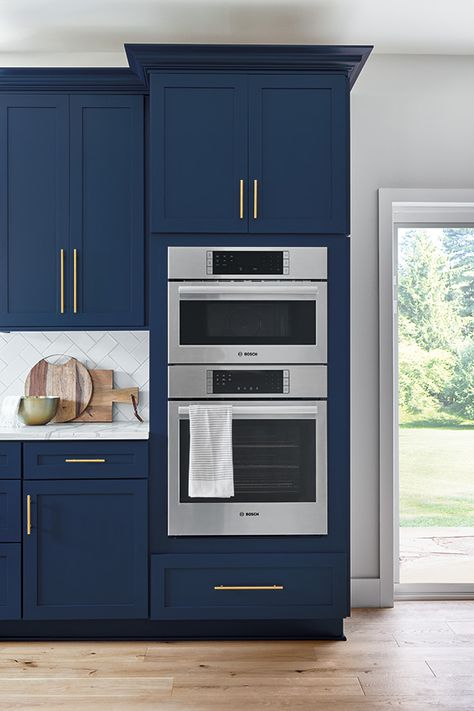 Diamond At Lowes Products Kitchen Oven Cabinet, Blue Painted Kitchen Cabinets, Sink Island, Navy Kitchen Cabinets, Cabinet Samples, Blue Kitchen Designs, Hood Fashion, Microwave Cabinet, Kitchen Cabinet Samples