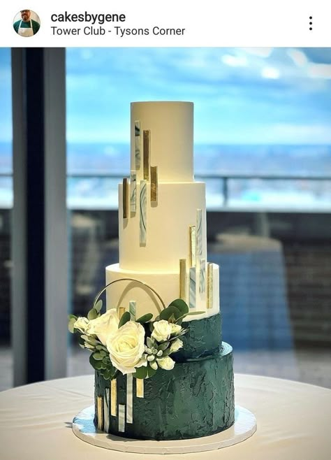 5 Tier Wedding Cakes, White And Gold Wedding Cake, Wedding Cake Setting, Extravagant Wedding Cakes, Artist Cake, White Birthday Cakes, Green Wedding Cake, Gold Birthday Cake, Elegant Birthday Cakes