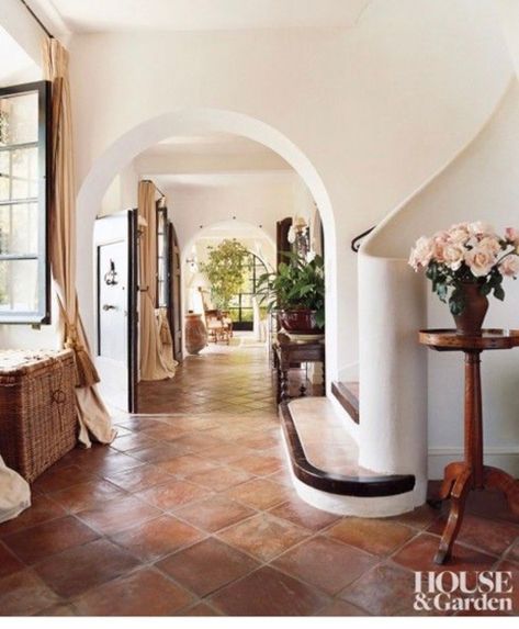 Terra Cotta Tile Floors, Mexican Living Rooms, Concrete Flooring Ideas, Moon Interior, Terra Cotta Tile, Timeless Paint Colors, Design Style Quiz, Concrete Flooring, Classic House Design