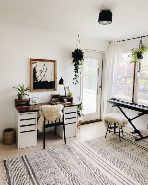 Bedroom rug placement