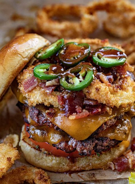 Tex Mex Burger, Rodeo Burger, Cowboy Butter, Bbq Burger, Best Sandwich Recipes, Best Burger Recipe, Bbq Burgers, Jalapeno Peppers, Gourmet Burgers