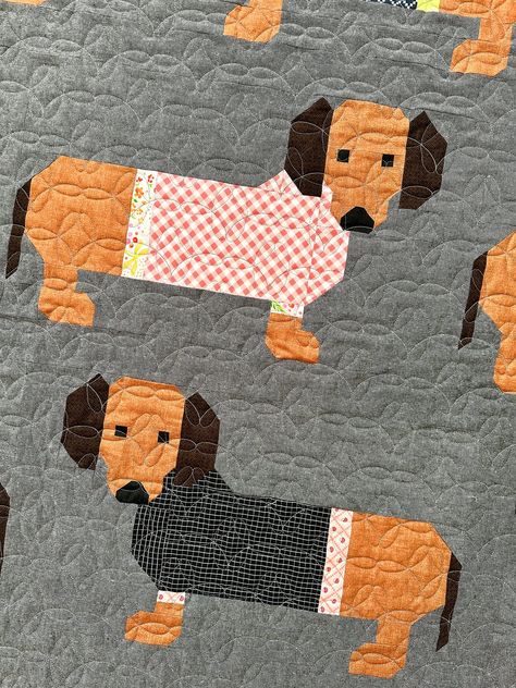 Doxie Quilt Pattern, Wiener Dog Quilt Pattern, Weiner Dog Quilt Pattern Free, Dachshund Quilt Pattern, Dachshund Quilt Pattern Free, Dachshund Pattern Free, Dog Quilt Patterns Free, Dog Quilt Patterns, Sewing Patterns Free Dog