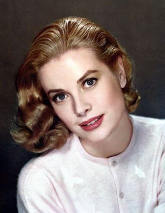 Grace Kelly circa 1953 Grace Kelly Makeup, Princess Grace Kelly, Inspired Makeup, Makeup Blush, Princess Grace, Beauty And Fashion, Amazing Grace, Grace Kelly, Classic Beauty