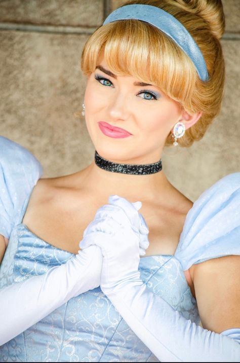 Cinderella Wig Reference, Character Photoshoot, Cinderella Face Character, Cinderella Face, Cinderella Makeup, Cinderella Pictures, Disney Princess Makeup, Anastasia And Drizella, Cinderella Characters