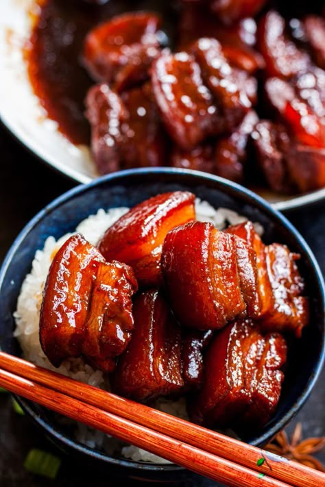 Chinese Braised Pork Belly, Chinese Braised Pork, Hong Shao Rou, Cake Pizza, Recipes Meat, Chinese Pork, Asian Pork, Braised Pork Belly, Pork Belly Recipes