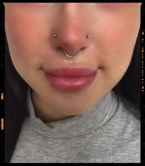 Nose Pierced Both Sides, Two Nose Piercings, Double Nose Piercing, Cute Nose Piercings, Septum Piercing Jewelry, Septum Piercings, Pretty Ear Piercings, Double Piercing, Face Piercings