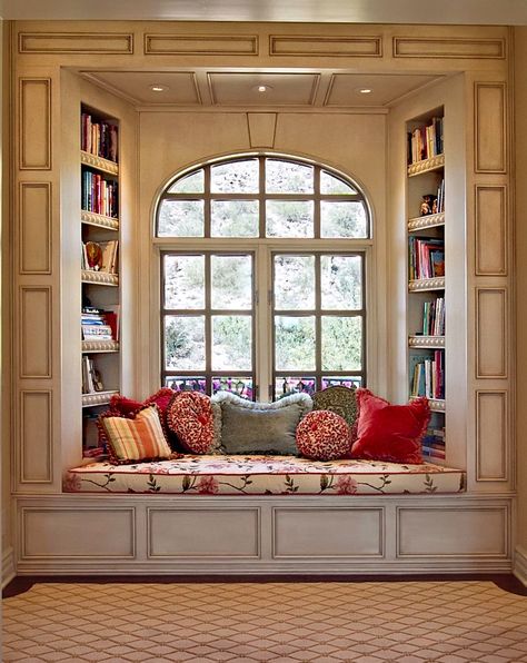 Wow! These built ins are some of the most beautiful I've seen.  The window seat with the arched window and all the wood detail is fabulous! Home Libraries, Cozy Nook, Home Library, Window Seat, Design Case, Bay Window, My New Room, Reading Nook, Home Fashion